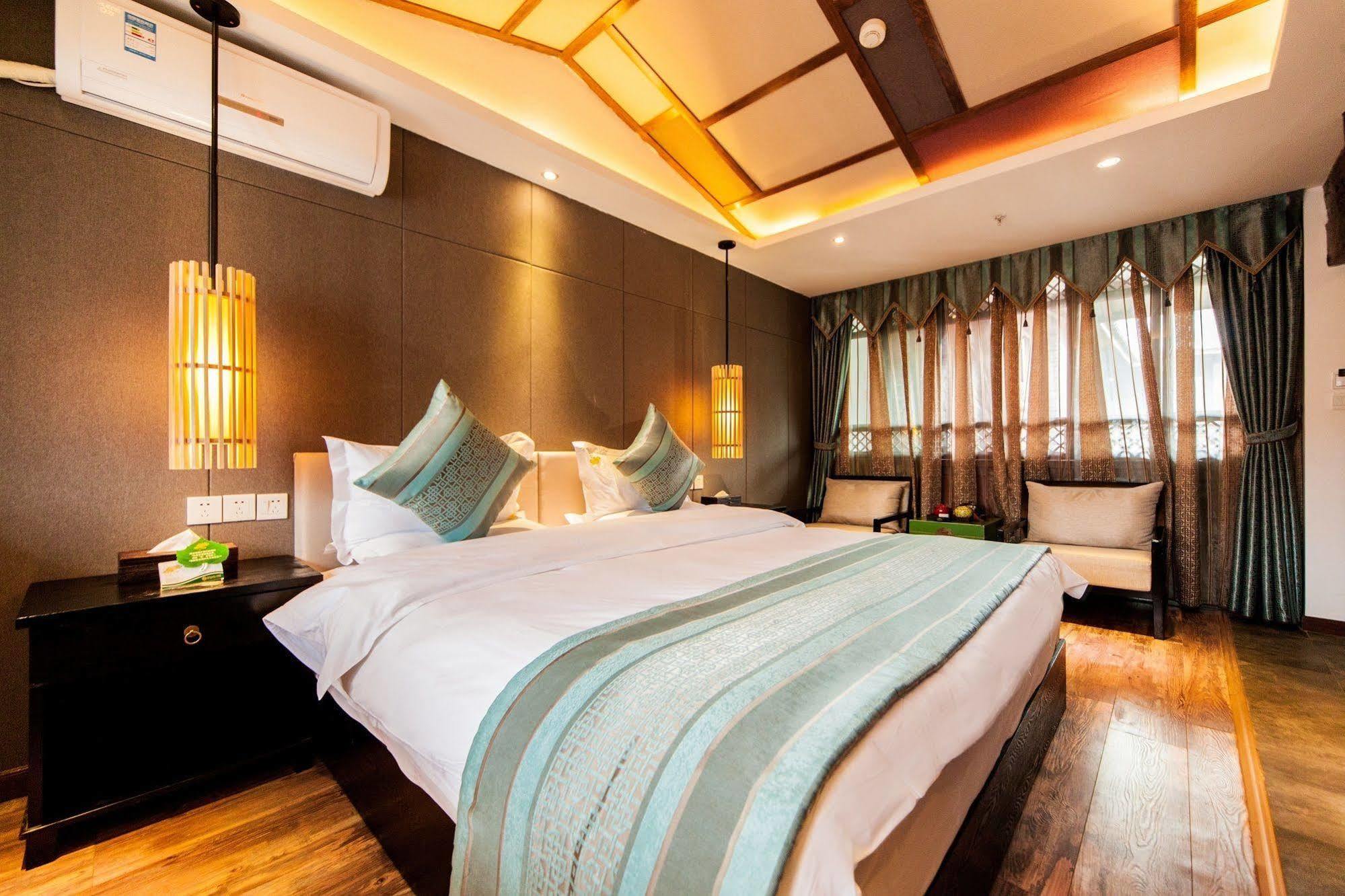 Lijiang Liman Hotel ภายนอก รูปภาพ